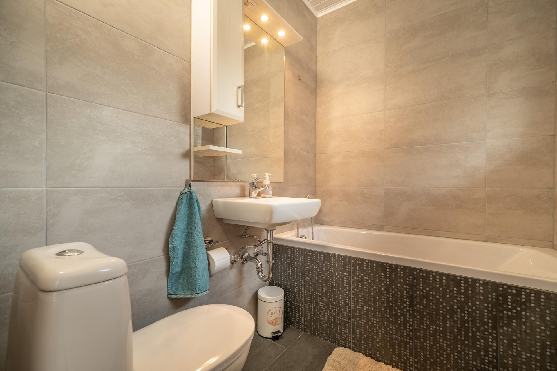 1-apartman-furdoszoba.jpg